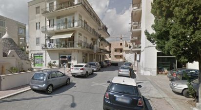 Apartment 6 rooms of 154 sq m in Cisternino (72014)