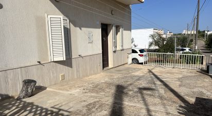 Rifugio 9 locali di 300 m² in Cisternino (72014)