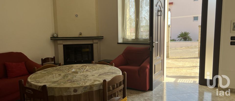 Lodge 9 rooms of 300 m² in Cisternino (72014)