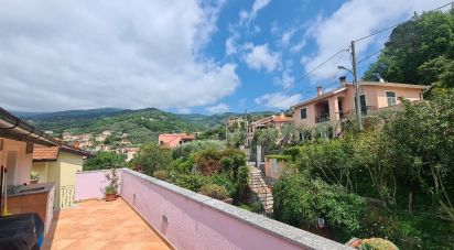 Quadrilocale di 110 m² a Calice Ligure (17020)