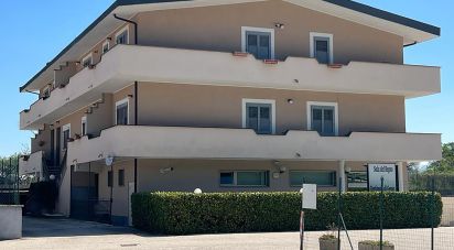 Apartment 10 rooms of 140 sq m in Avezzano (67051)