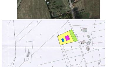 Land of 2,300 m² in Castorano (63081)