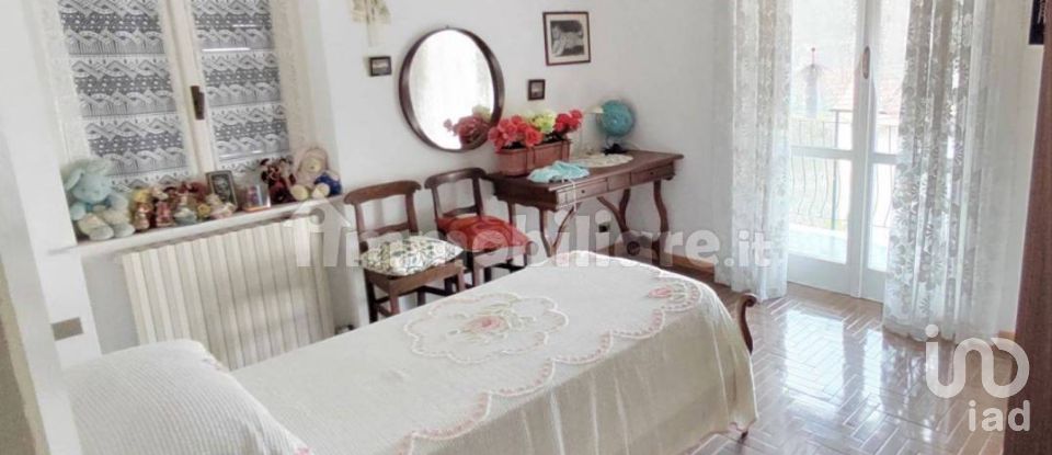 Town house 8 rooms of 140 m² in Stazzano (15060)