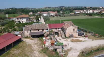 Casa indipendente / Villa 10 locali di 246 m² in Sant'Elpidio a Mare (63811)