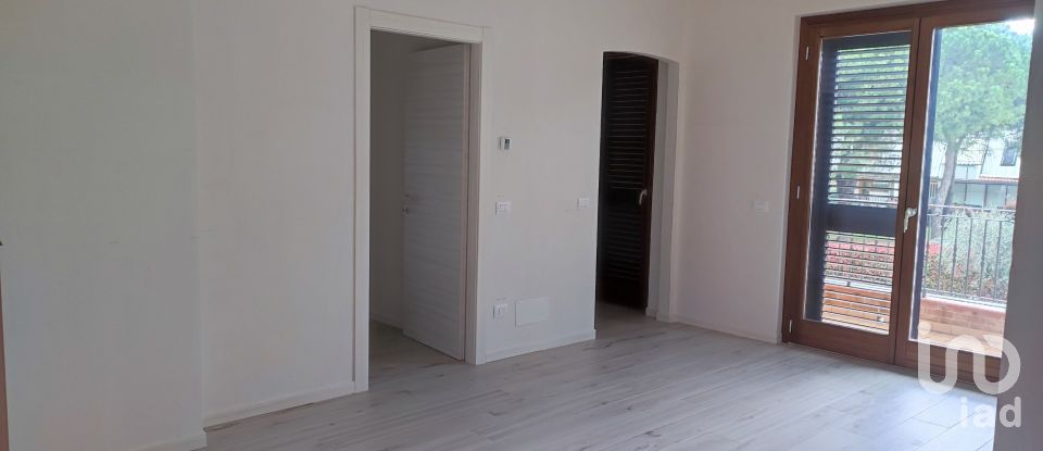 Immobile di prestigio 6 locali di 96 m² a Giulianova (64021)