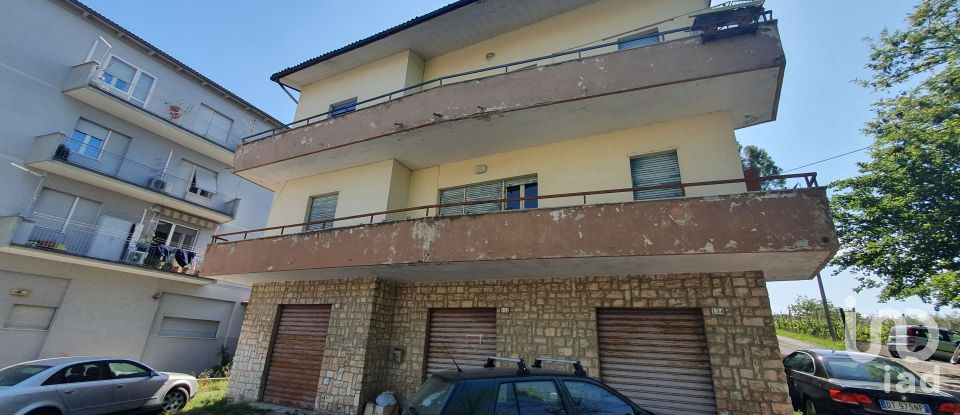 Apartment 5 rooms of 110 m² in Macerata (62100)