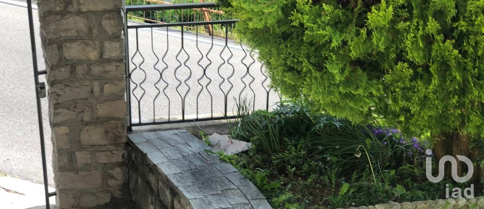 Casa indipendente / Villa 8 locali di 185 m² in San Fedele Intelvi (22028)