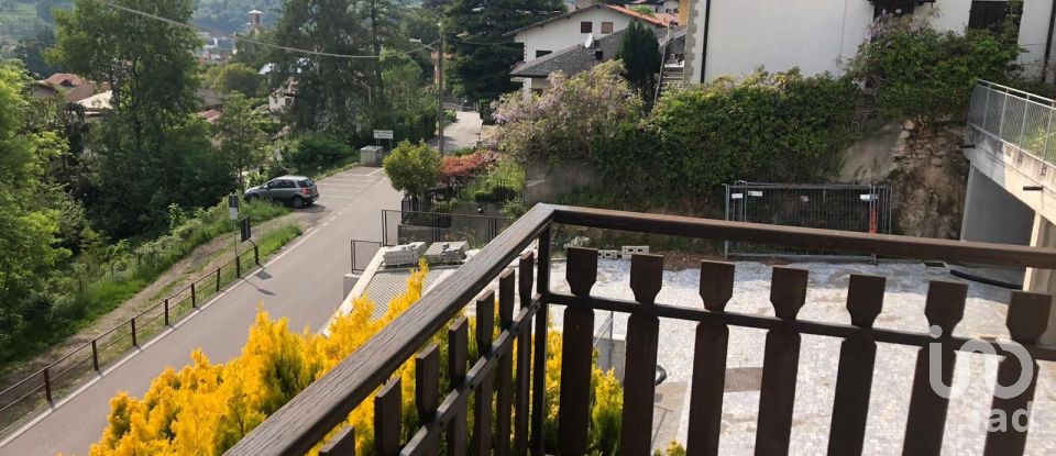 Casa indipendente / Villa 8 locali di 185 m² in San Fedele Intelvi (22028)