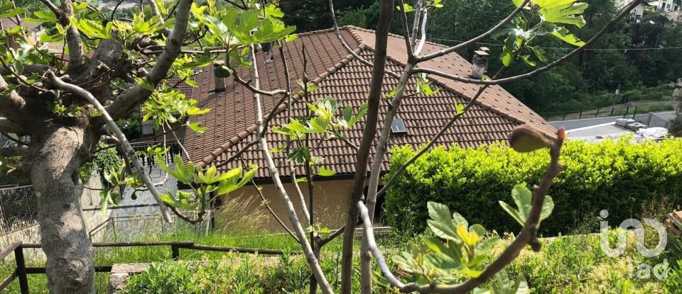 Casa indipendente / Villa 8 locali di 185 m² in San Fedele Intelvi (22028)