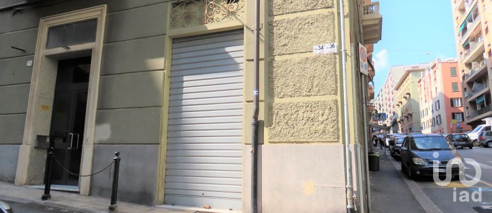 Negozio / locale commerciale di 48 m² in Genova (16149)