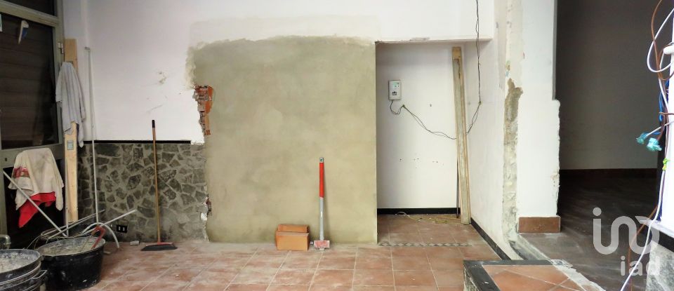 Negozio / locale commerciale di 48 m² in Genova (16149)