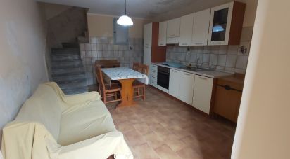 House 9 rooms of 150 m² in Nocera Terinese (88040)