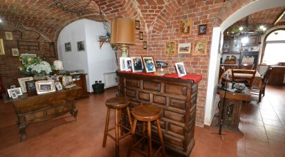 Casa indipendente 13 locali di 450 m² in Acqui Terme (15011)