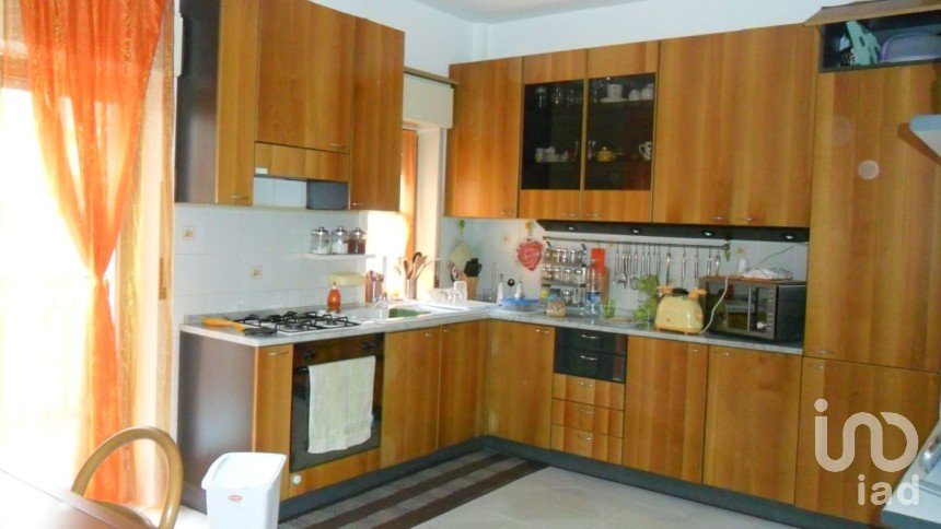Appartamento 7 locali di 110 m² a Messina (98148)