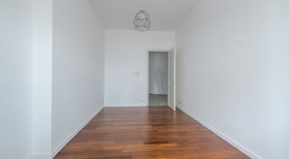 Apartment 5 rooms of 107 m² in Torino (10138)