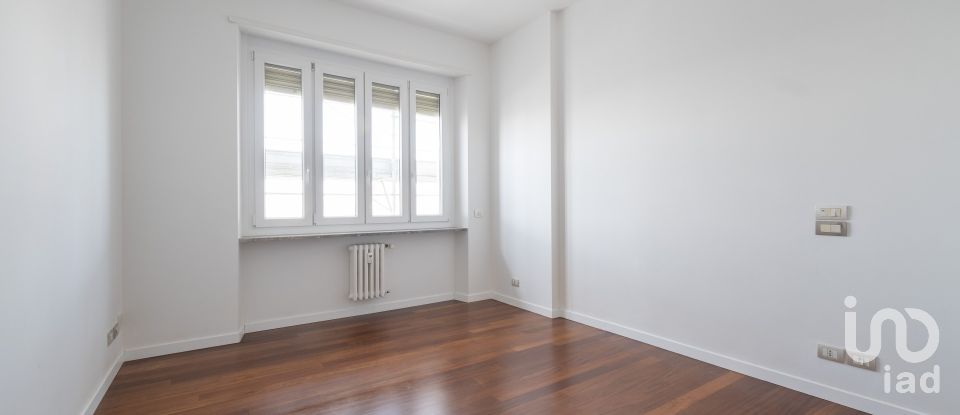 Appartamento 5 locali di 107 m² a Torino (10138)