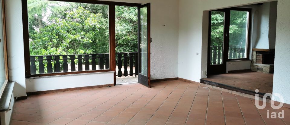 Casa indipendente / Villa 5 locali di 140 m² in Pontinvrea (17042)