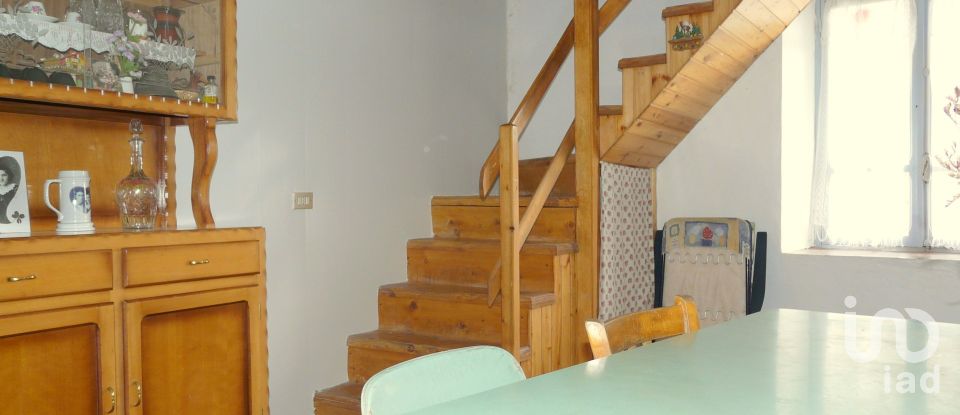 Village house 6 rooms of 75 m² in Ronco Canavese (10080)