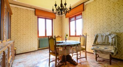 Town house 7 rooms of 250 sq m in Saliceto (12079)