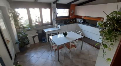 Appartamento 6 locali di 150 m² a Torino (10128)