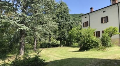 Casa 13 locali di 615 m² in Prignano sulla Secchia (41048)