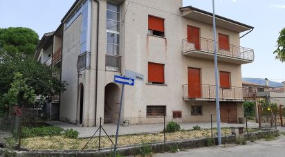 Casa indipendente / Villa 0 locali di 273 m² in Foligno (06034)