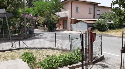 Casa indipendente / Villa 0 locali di 273 m² in Foligno (06034)
