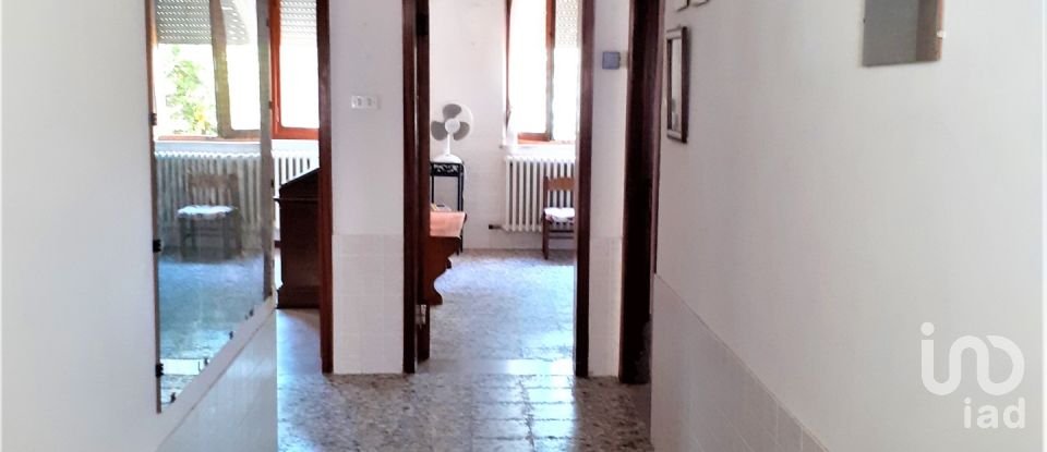 Apartment 6 rooms of 90 m² in Sant'Elpidio a Mare (63811)