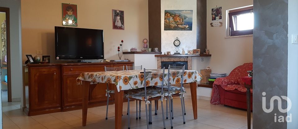 Town house 0 rooms of 250 m² in Montefalco (06036)