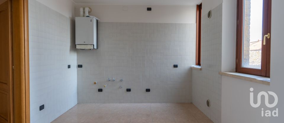 Apartment 8 rooms of 155 sq m in Giulianova (64021)