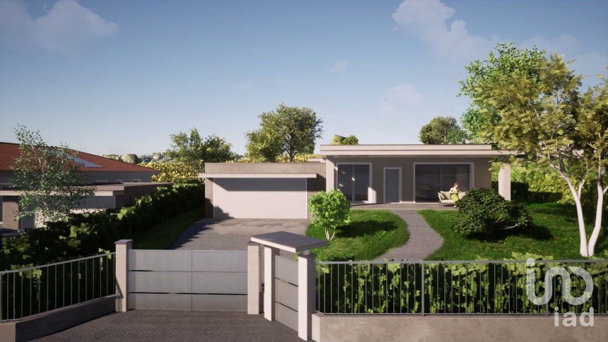 House 5 rooms of 240 m² in Casatenovo (23880)