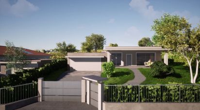 Casa indipendente / Villa 5 locali di 240 m² in Casatenovo (23880)