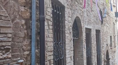 Hotel-restaurant of 1,125 m² in Spello (06038)