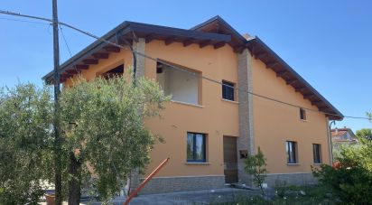 Casa indipendente / Villa 4 locali di 410 m² in Controguerra (64010)