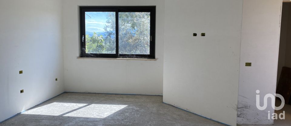 Casa indipendente / Villa 4 locali di 410 m² in Controguerra (64010)