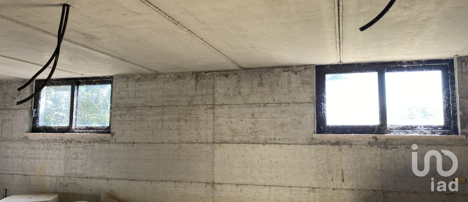 Casa indipendente / Villa 4 locali di 410 m² in Controguerra (64010)