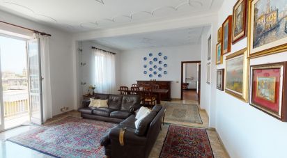 Apartment 6 rooms of 170 sq m in Arenzano (16011)