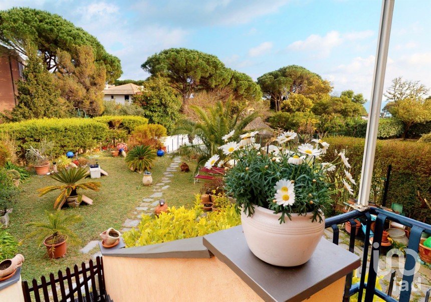 Villa a schiera 10 locali di 180 m² in Arenzano (16011)