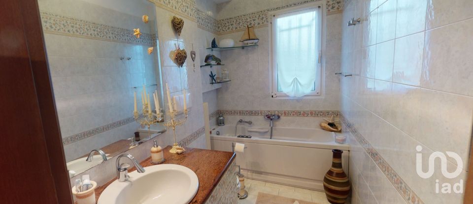 Villa a schiera 10 locali di 180 m² in Arenzano (16011)