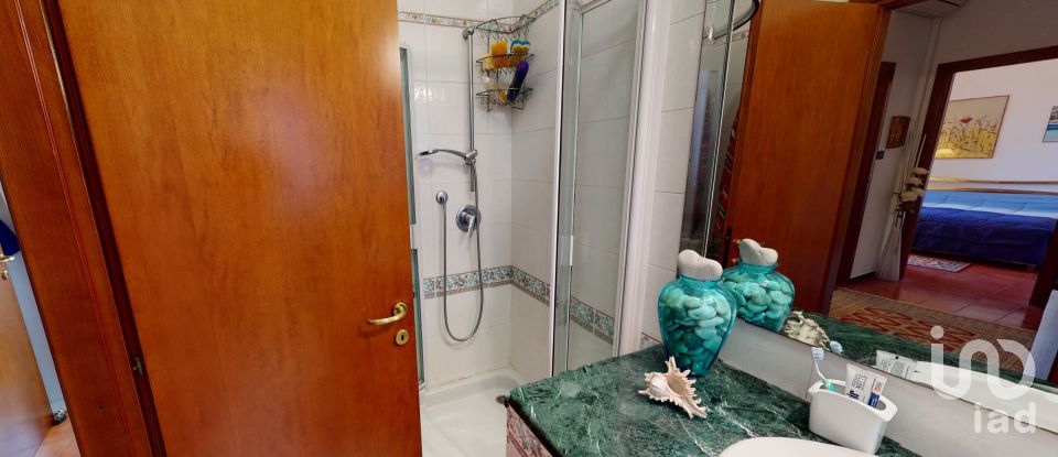 Villa a schiera 10 locali di 180 m² in Arenzano (16011)