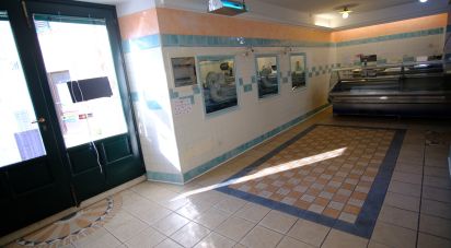 Negozio / locale commerciale di 155 m² in Fabriano (60044)