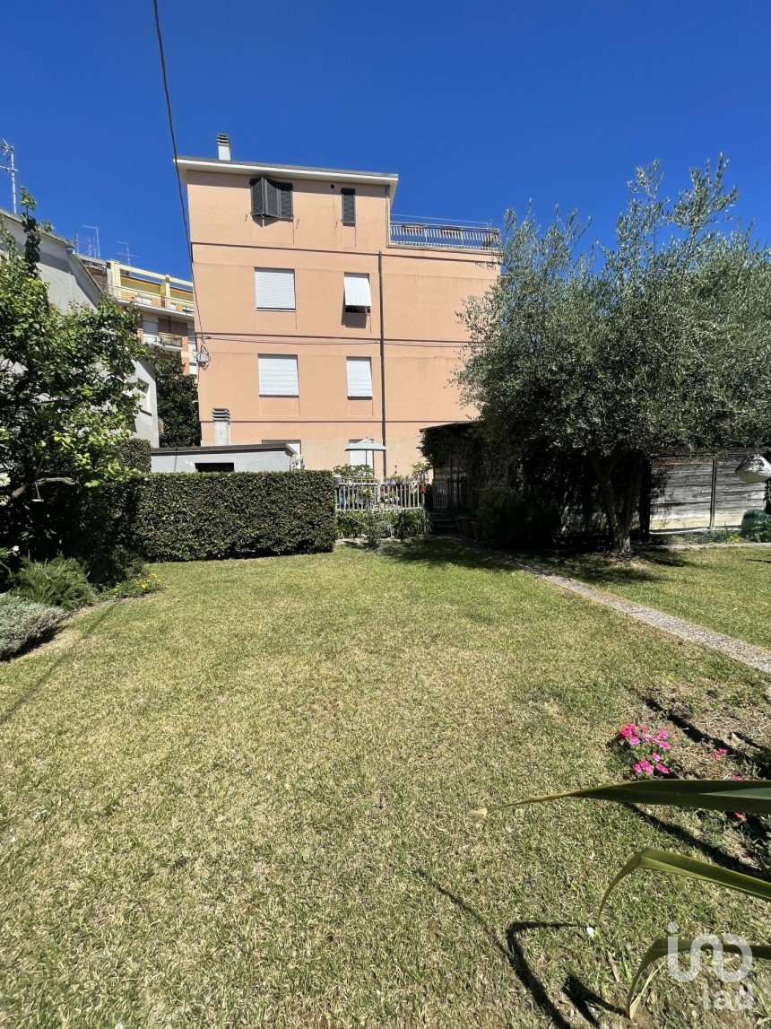 Apartment 5 rooms of 133 m² in Civitanova Marche (62012)