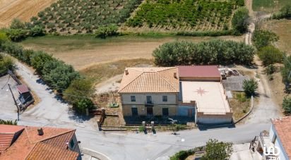 Country house 10 rooms of 500 m² in Notaresco (64024)