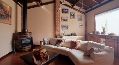 Casa indipendente / Villa 5 locali di 175 m² in Cureggio (28060)