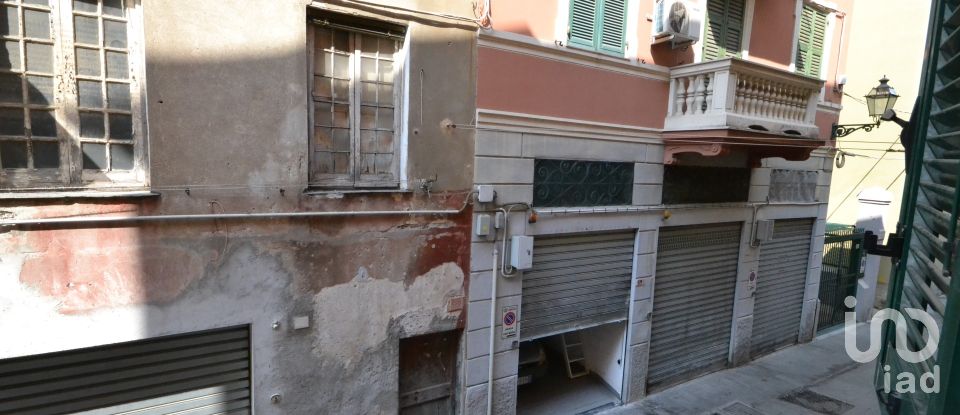 Two-room apartment of 40 m² in Genova (16154)