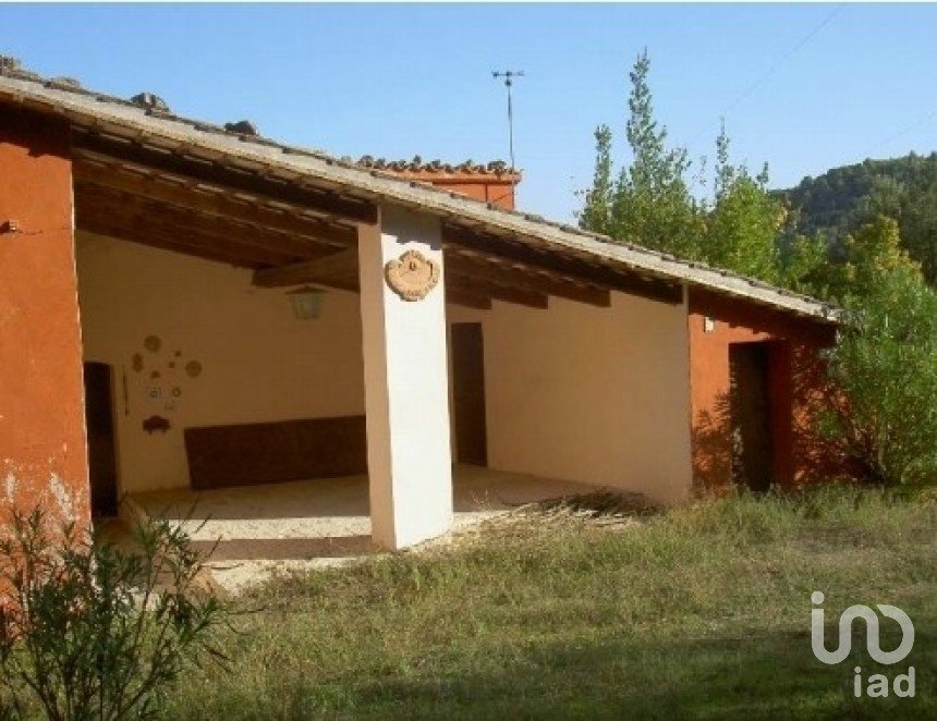 Barn conversion 12 rooms of 300 m² in Fabriano (60040)