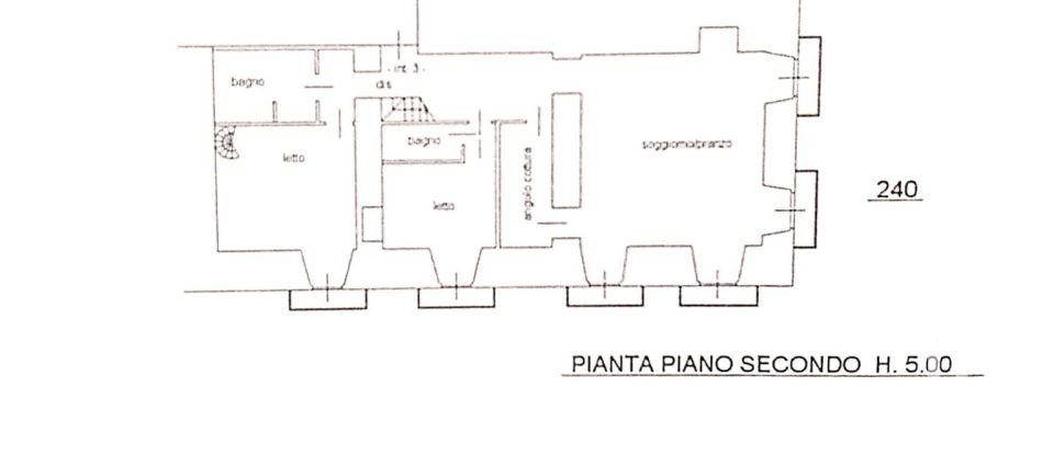Apartment 9 rooms of 213 sq m in Giulianova (64021)
