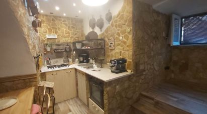 House 7 rooms of 200 m² in Falerna (88042)