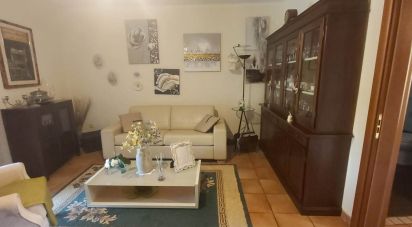 House 7 rooms of 200 m² in Falerna (88042)