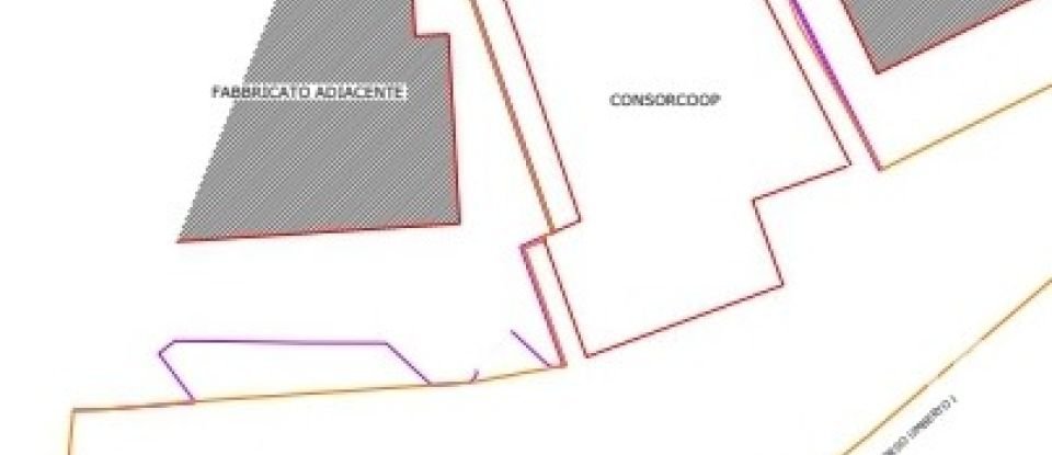 House 20 rooms of 1,500 m² in Roseto degli Abruzzi (64026)